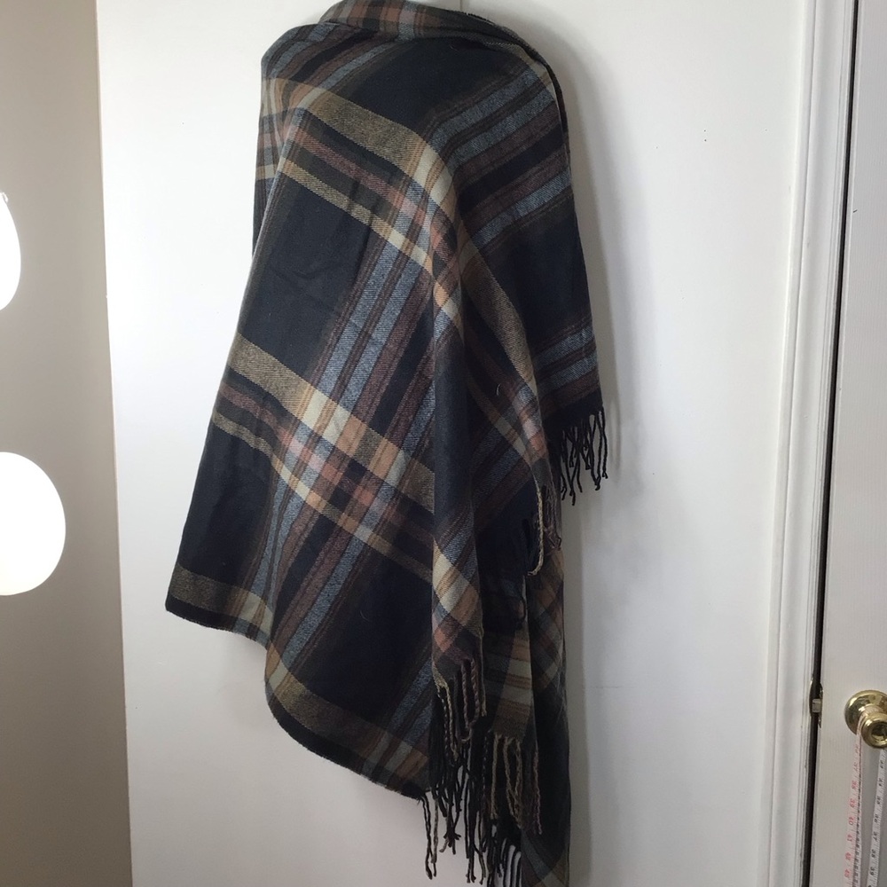 Source Unknown Plaid Fringe Shawl in Black, Brown & Blue